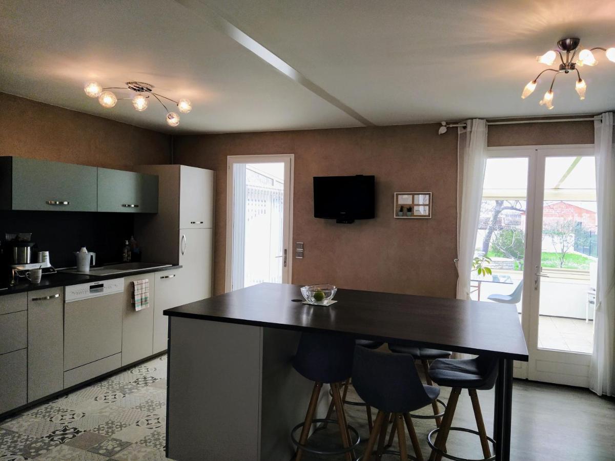 Maison Plain Pied Avec Jardin, Terrasse Et Veranda Cognac Eksteriør billede