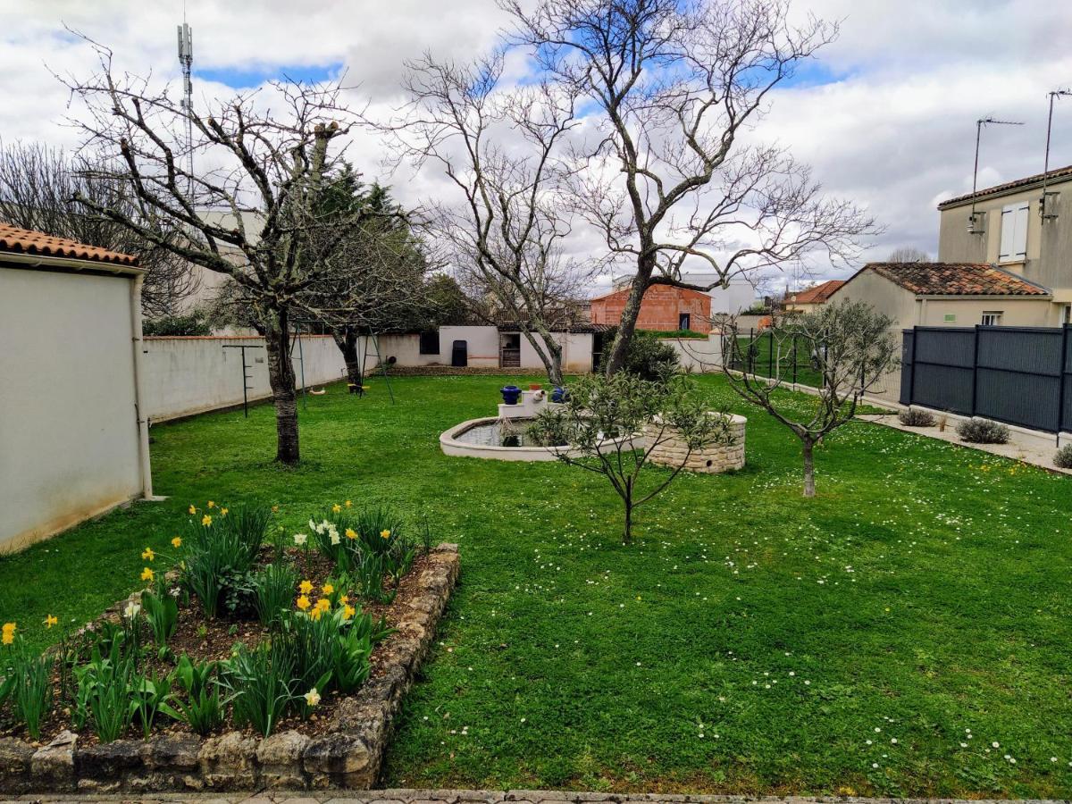 Maison Plain Pied Avec Jardin, Terrasse Et Veranda Cognac Eksteriør billede